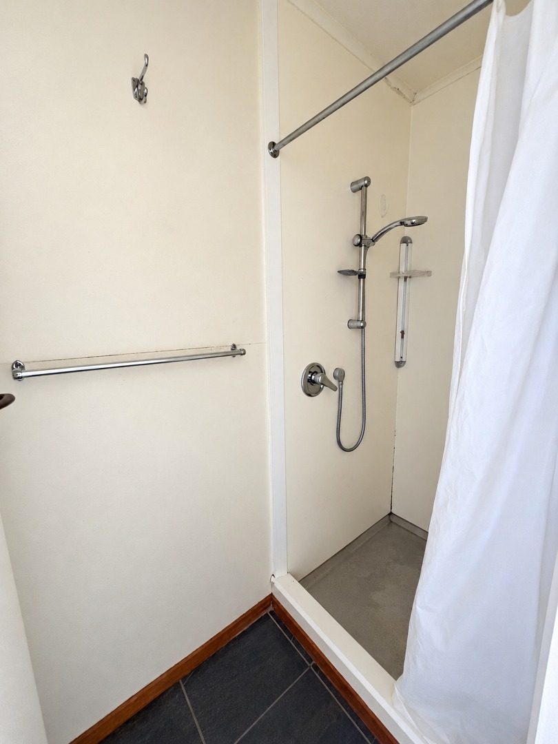 Rental property at 43 Brockworth Place, Riccarton, Christchurch City, photo 8 of 14