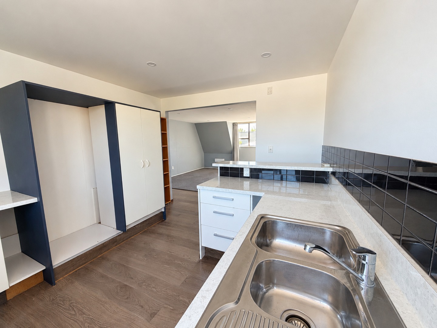 Rental property at 43 Brockworth Place, Riccarton, Christchurch City, photo 5 of 14
