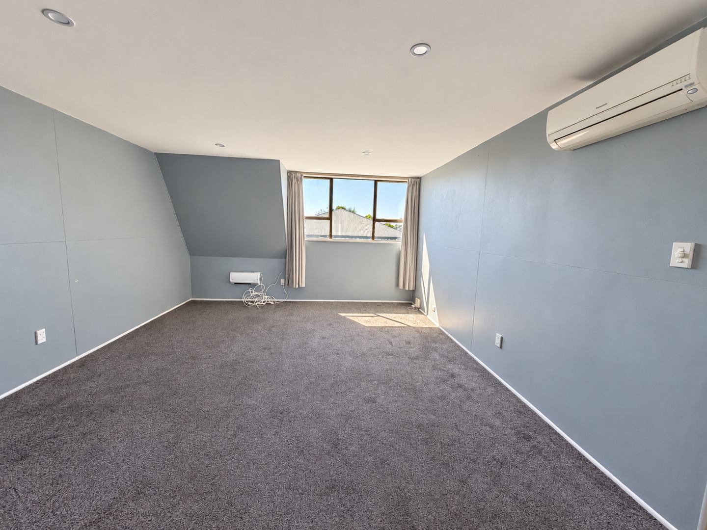 Rental property at 43 Brockworth Place, Riccarton, Christchurch City, photo 6 of 14