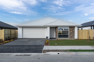 17 Greenslade Drive