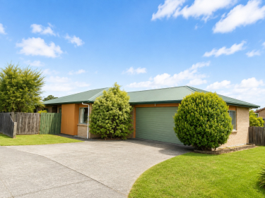 22d Dickens Street