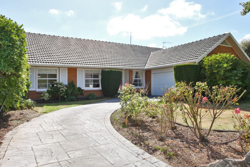 60 Parkstone Avenue