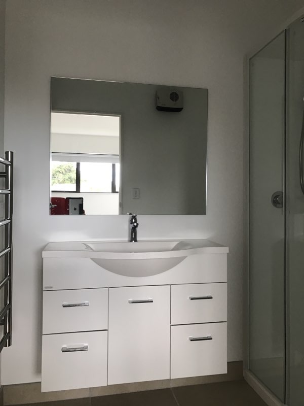 10-69 Suva - ensuite