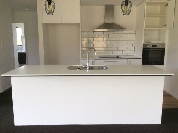 91 Oaks - kitchen 