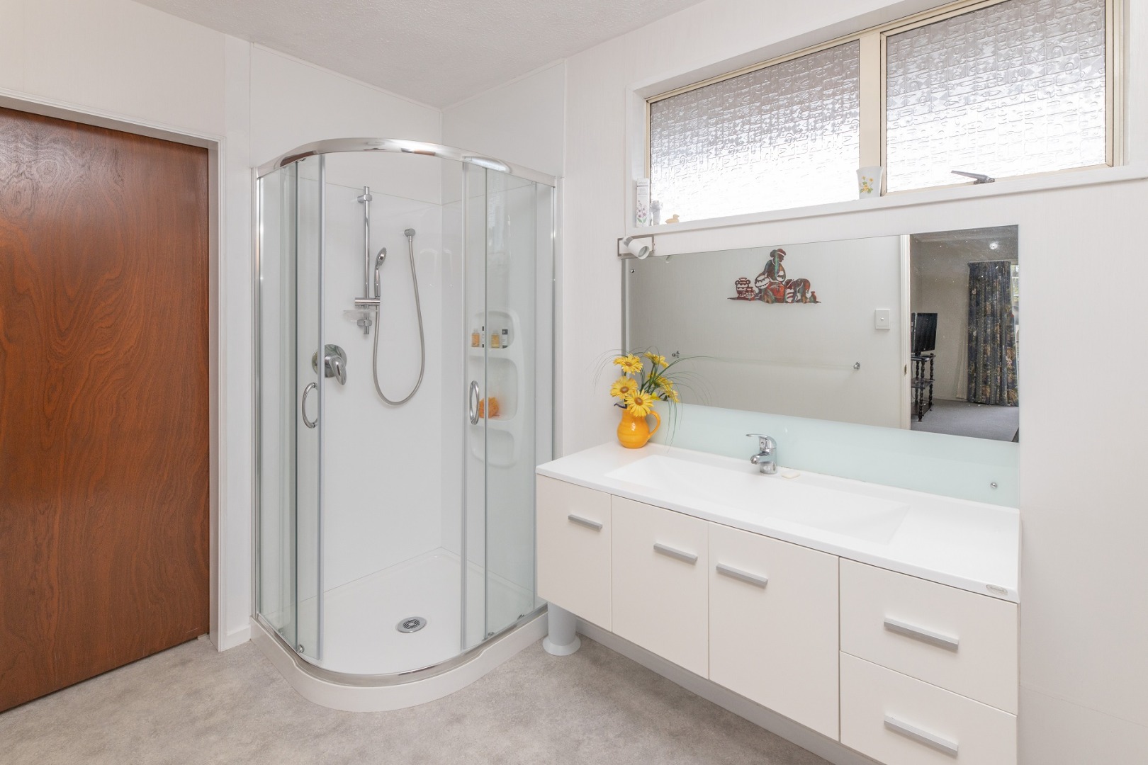 28-Westmont-St-Ensuite