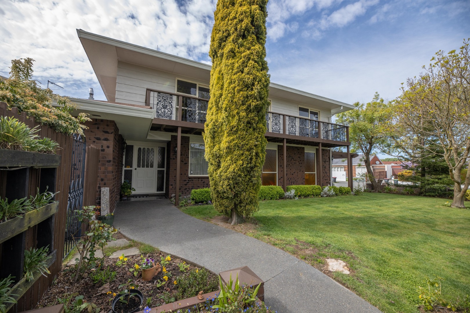28-Westmont-Front_