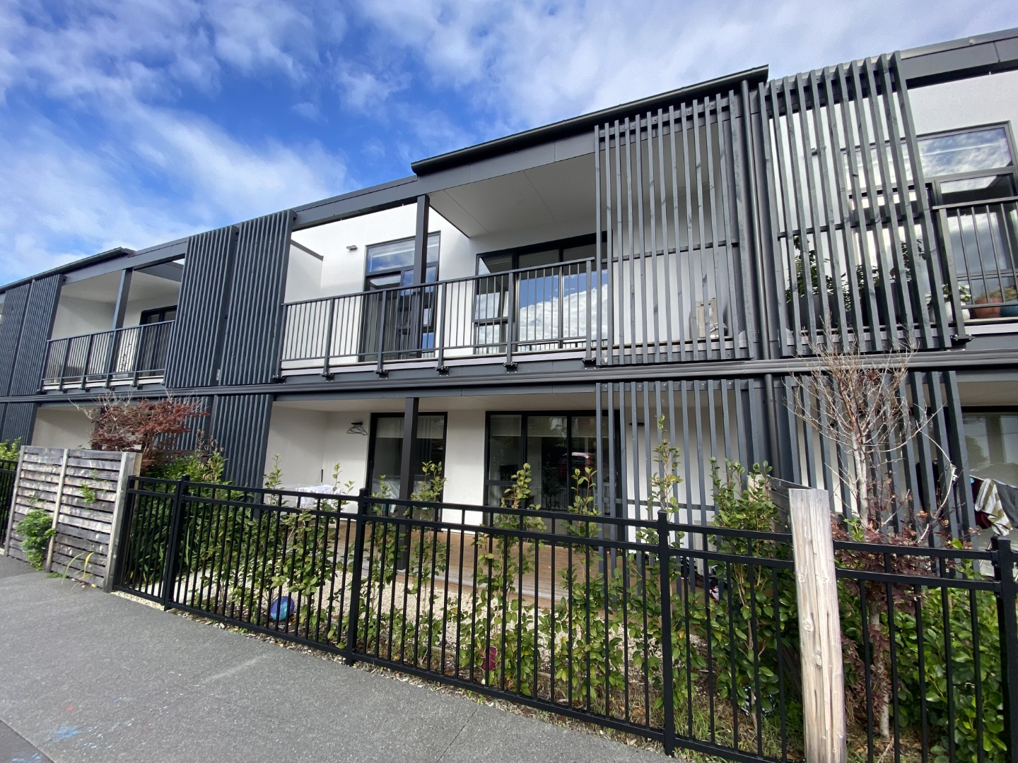 106/142  Leinster Road