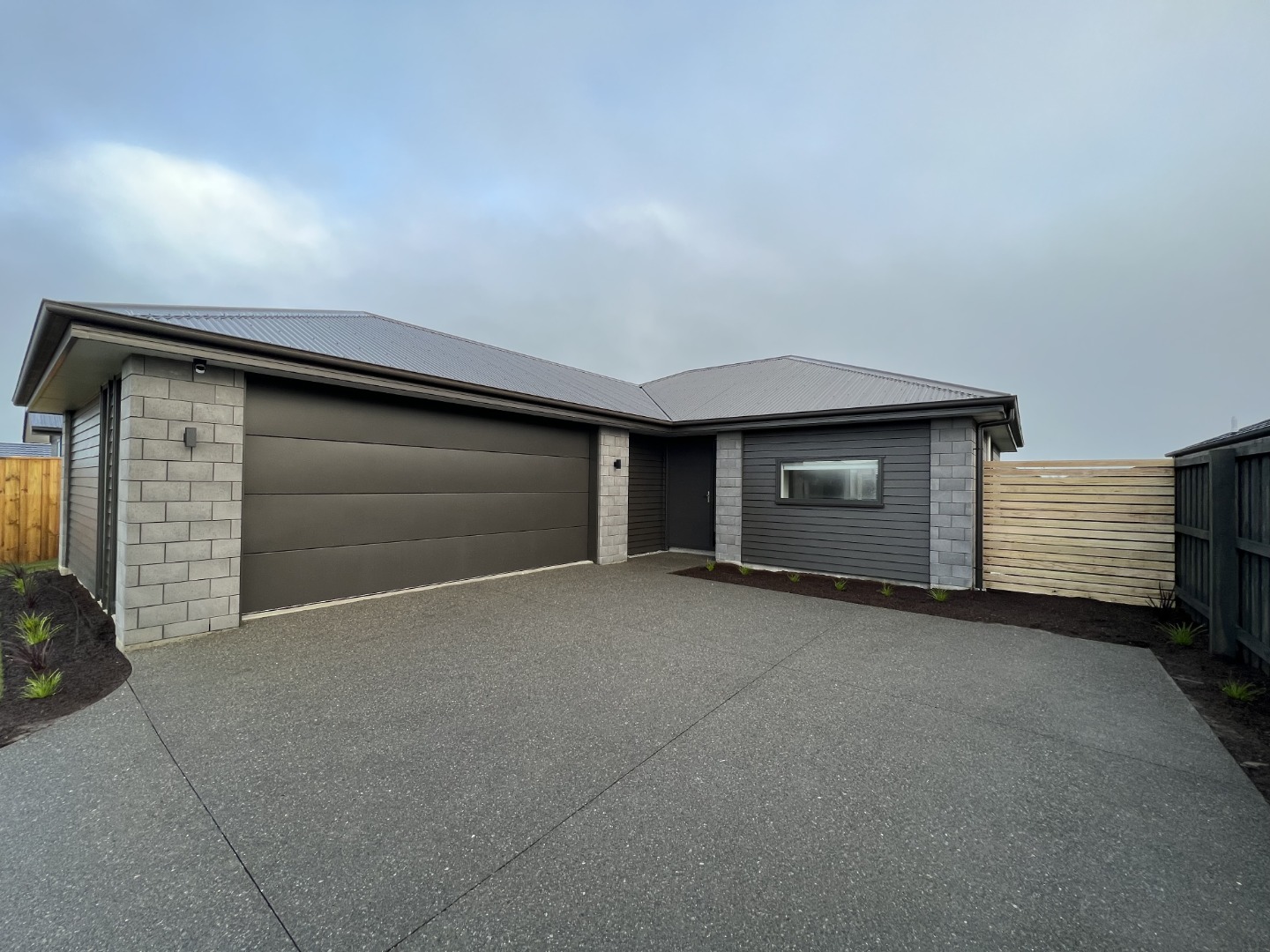 48 Lenborough Drive