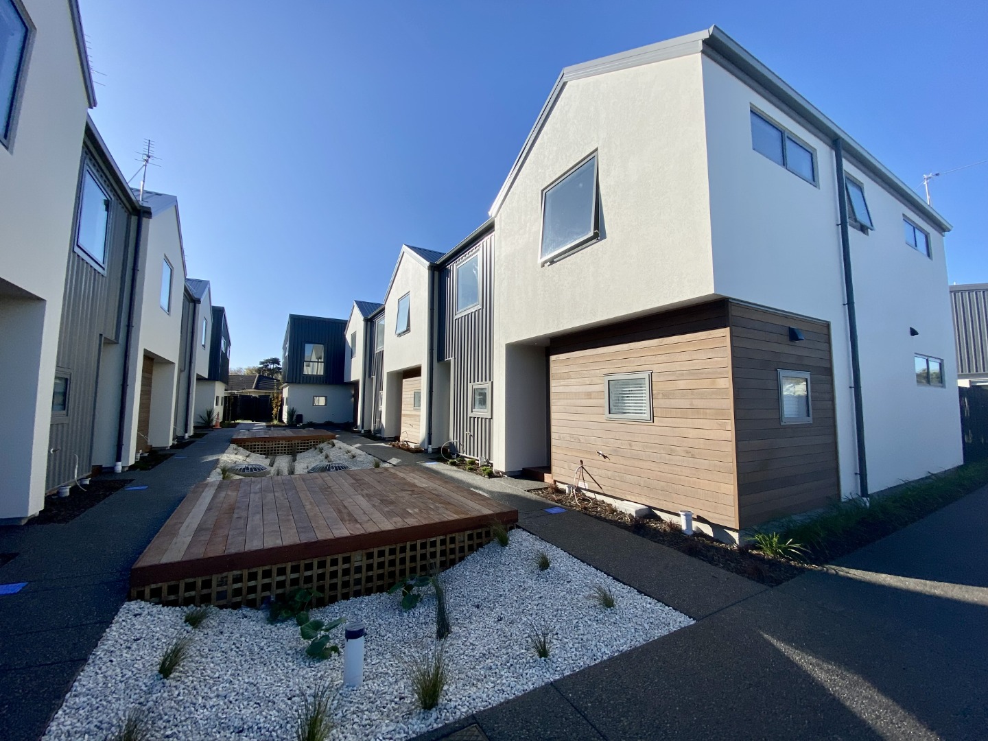 5/101  Mackworth Street