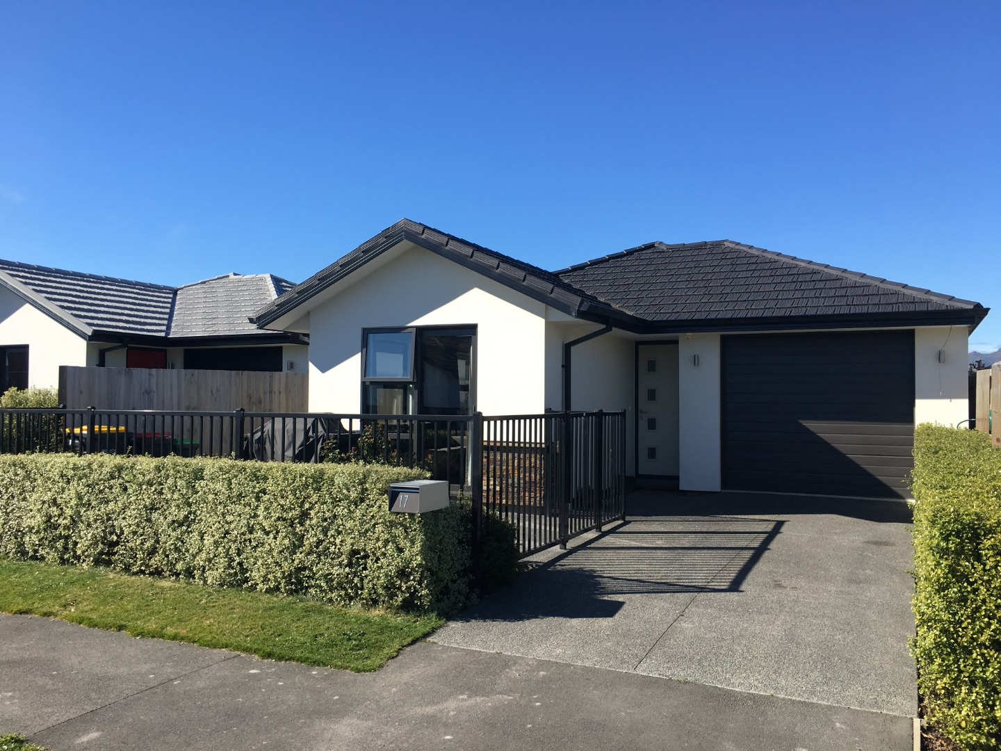 17 Packard Crescent