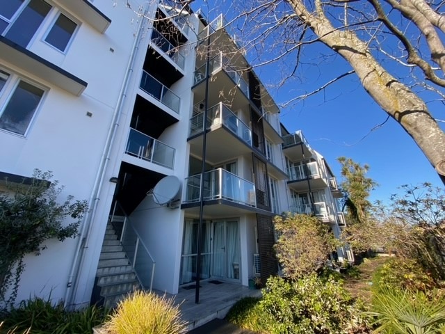 7/15  Peterborough Street