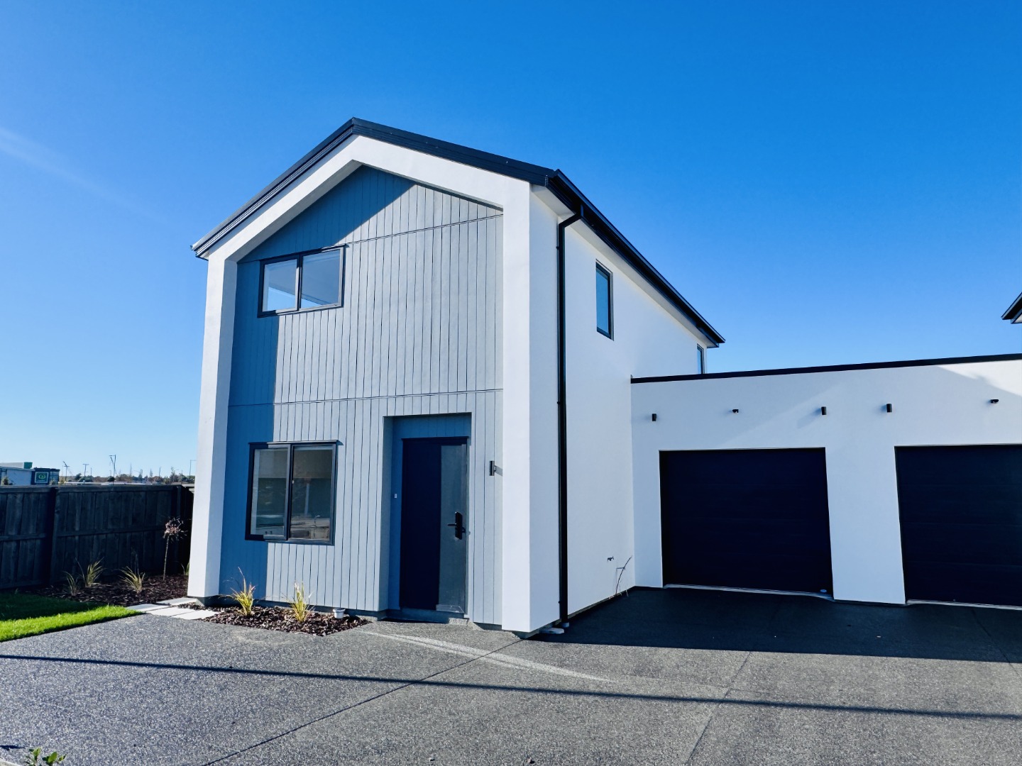 1 Chrysolite Place