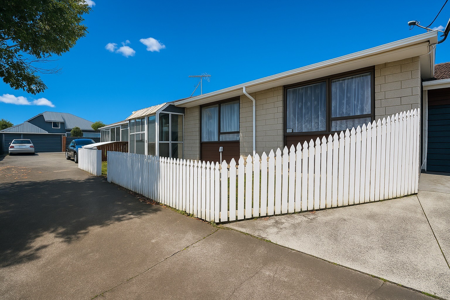 98 Peverel Street