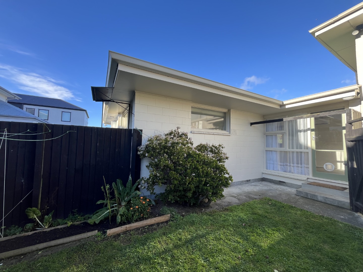 7 Inglis Street