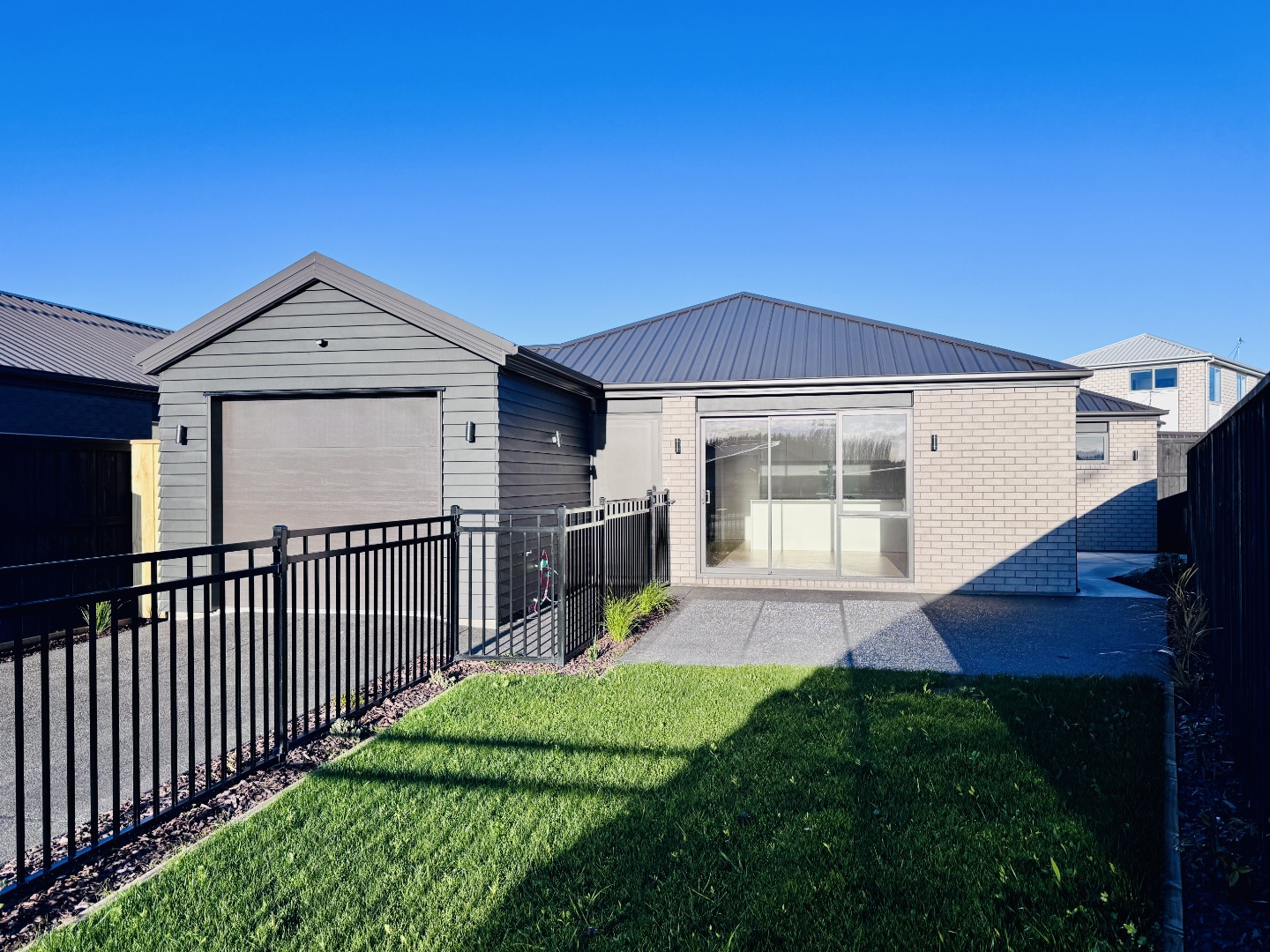 77A Johnswood Ave