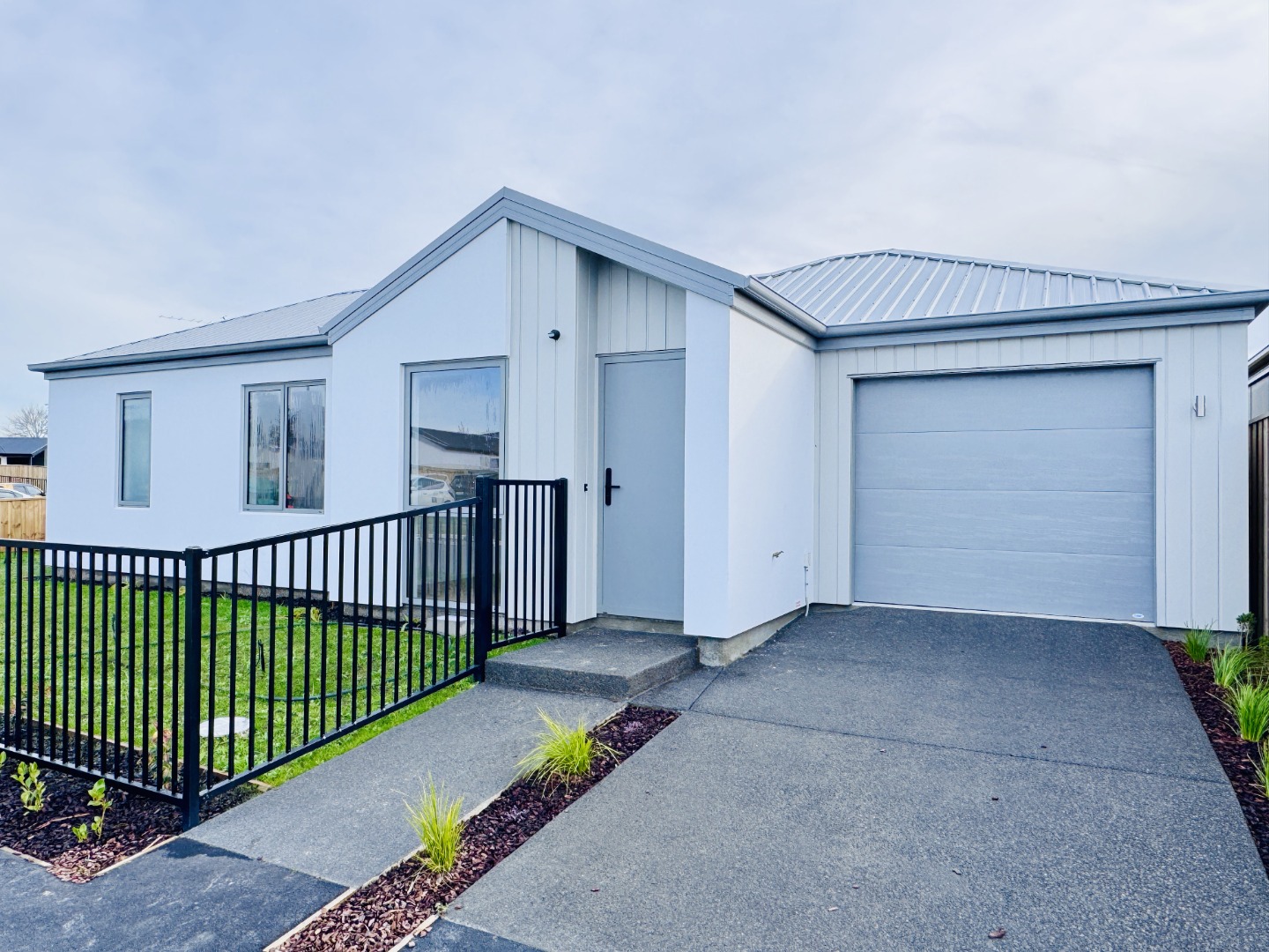 22 Chrysolite Place