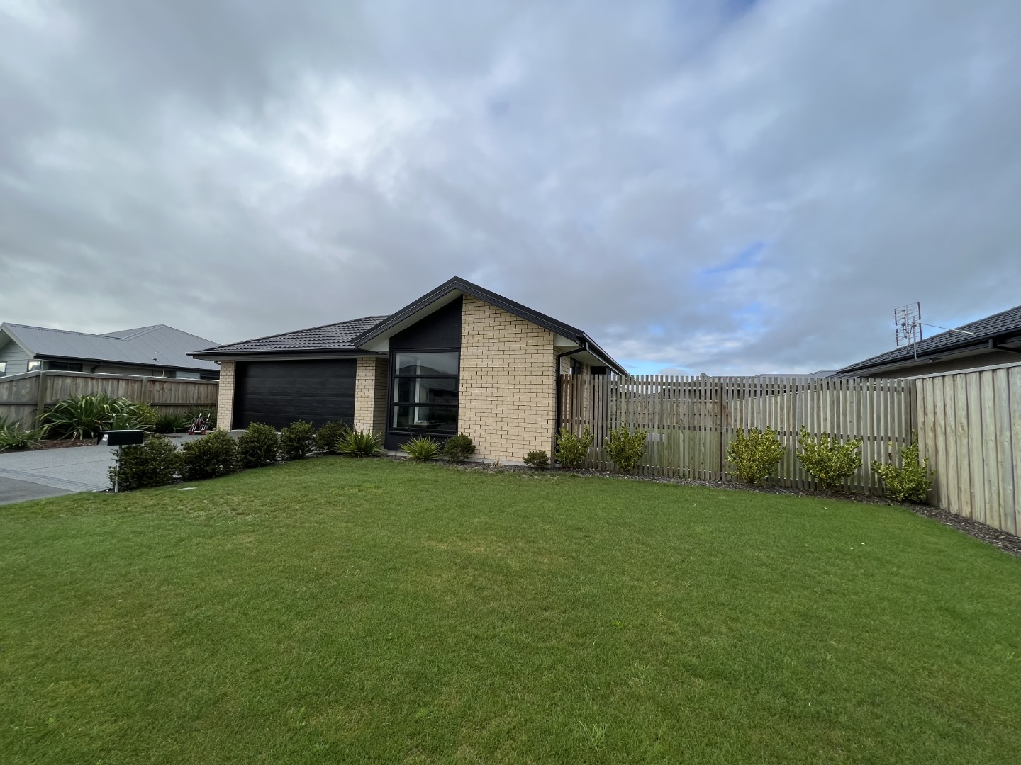 66  Oaks Drive