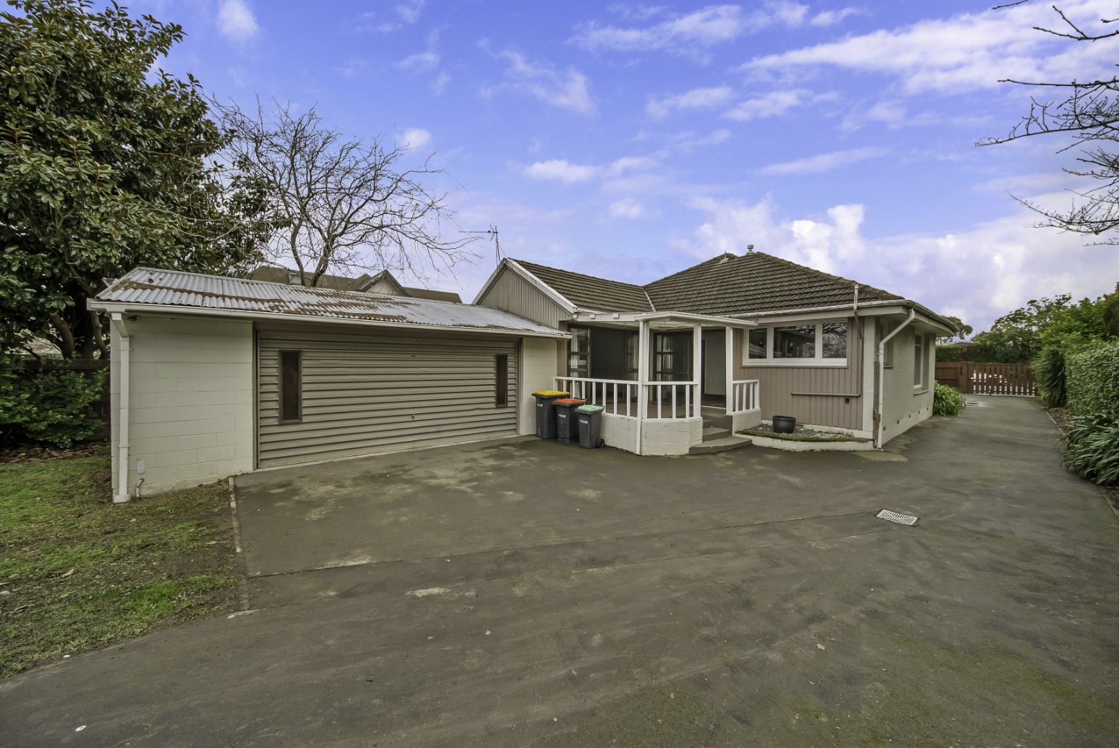 372 Greers Road25