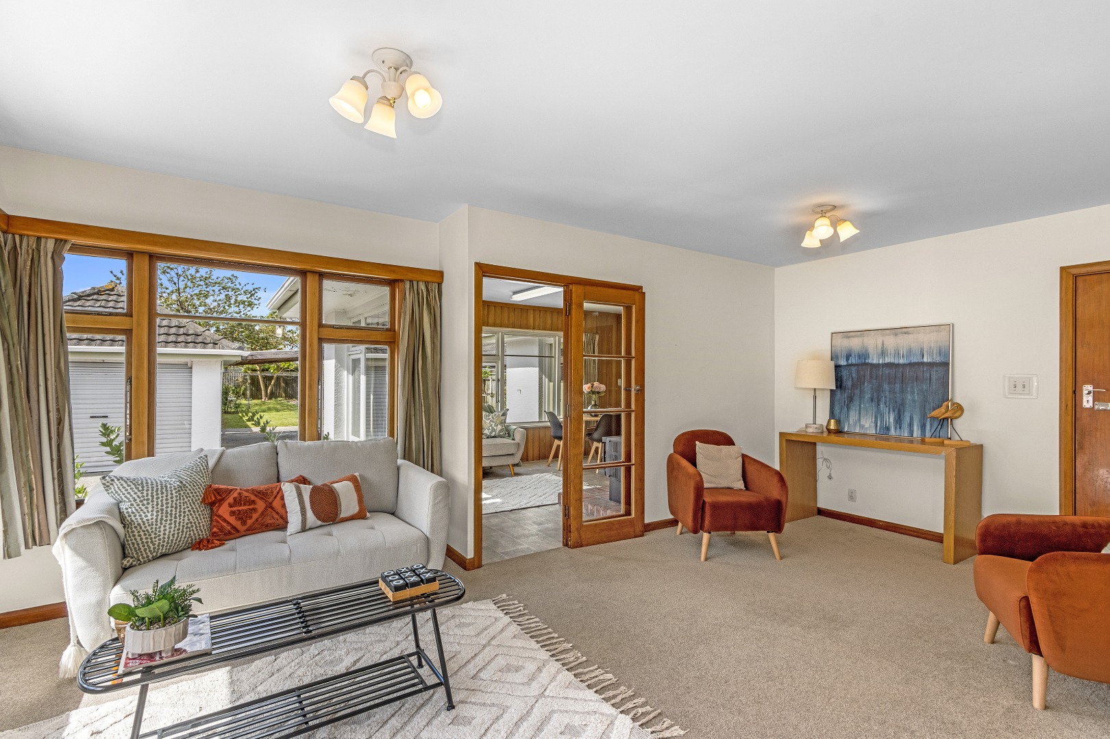 026_Open2view_ID599637-109_Hoon_Hay_Road