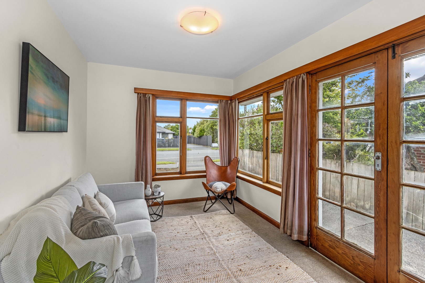 030_Open2view_ID599637-109_Hoon_Hay_Road