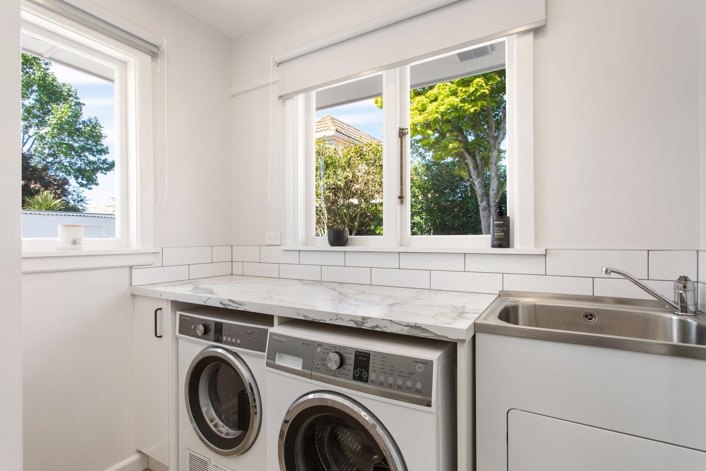 32a8ab3b-dbb5-49a9-a5e2-74f0923b6568