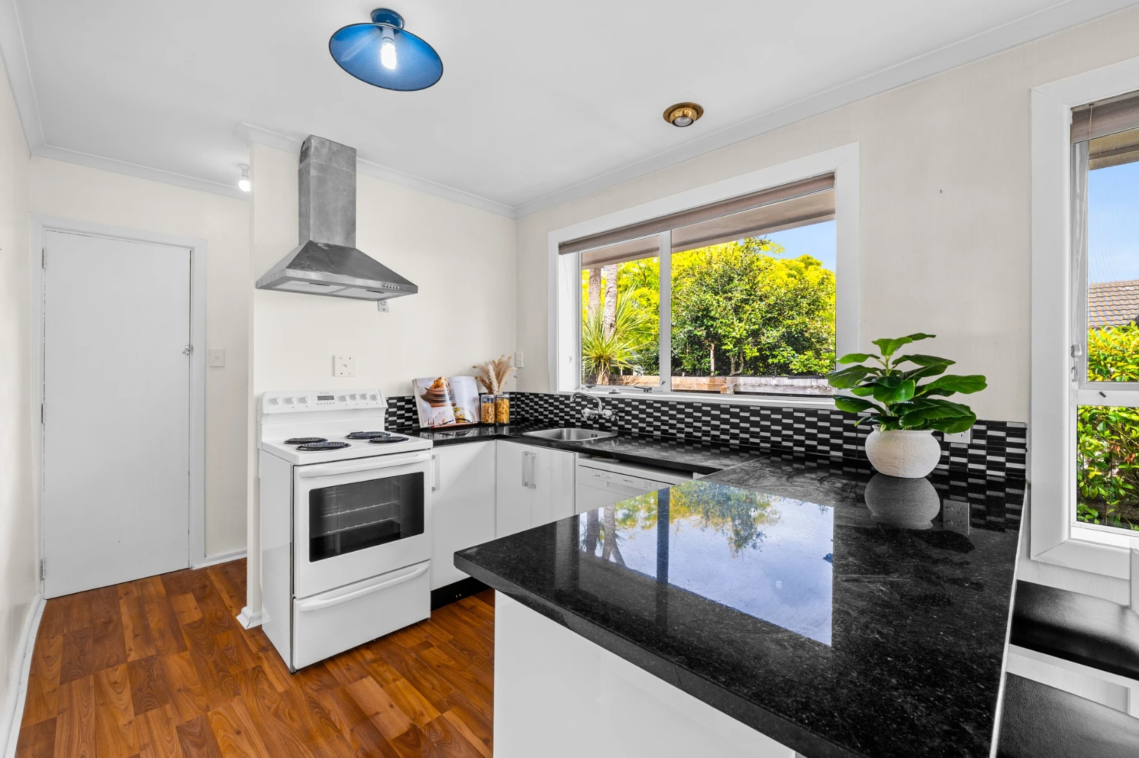 ae65-H3414393-176507752__1764023151-217566-161