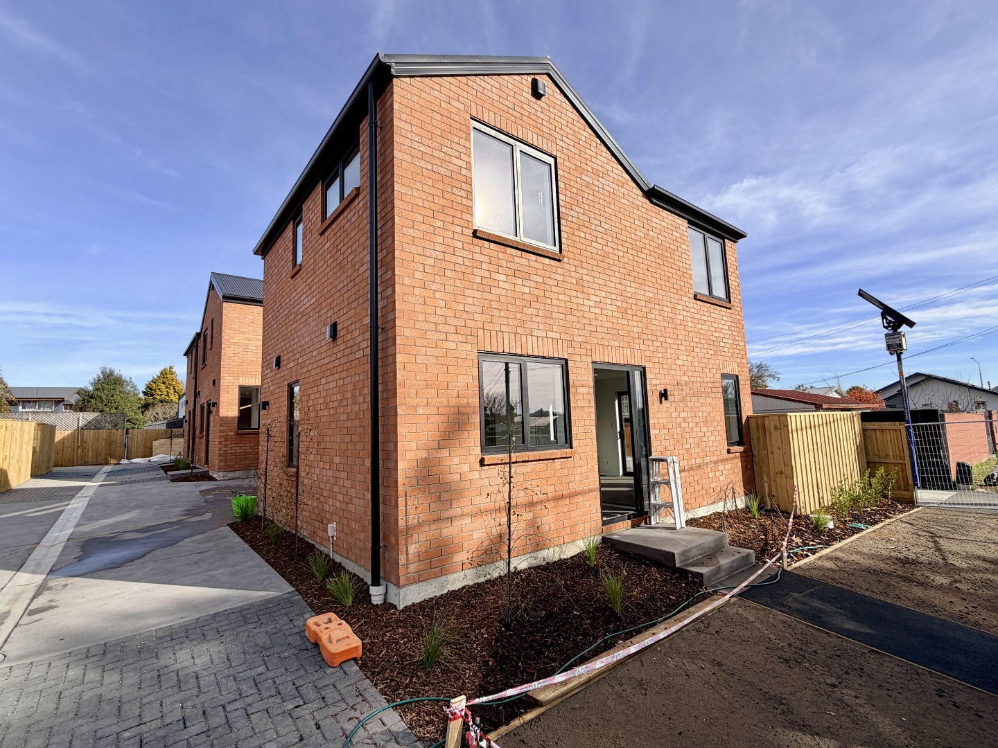 1/10 Mclean St