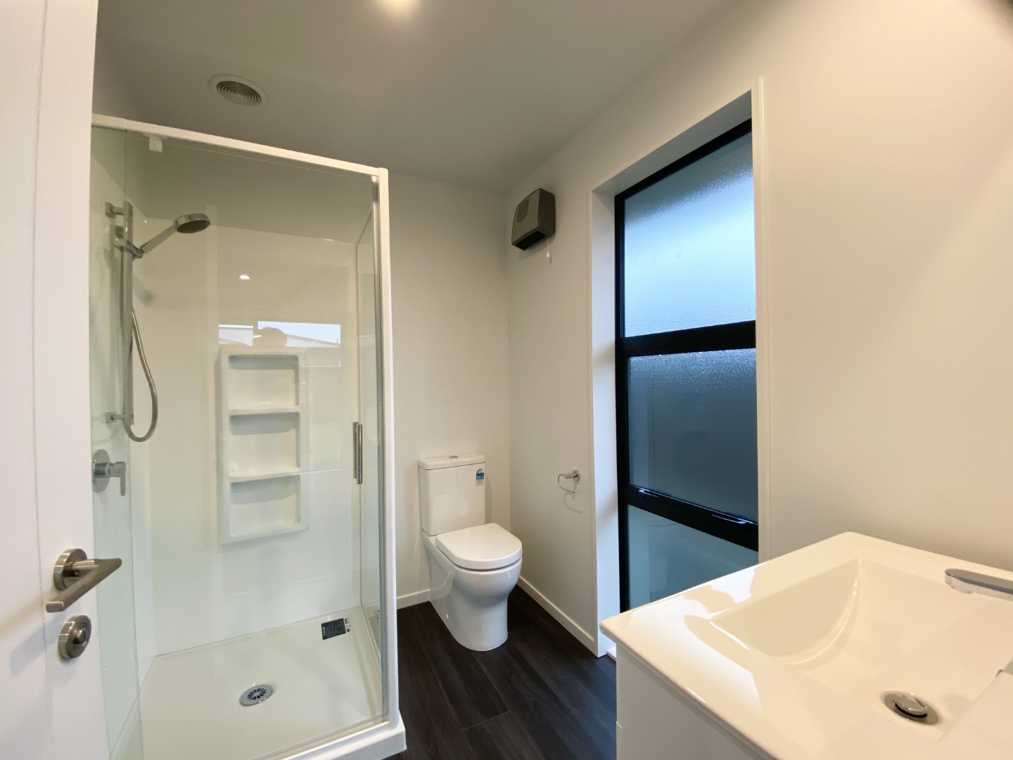 Ensuite