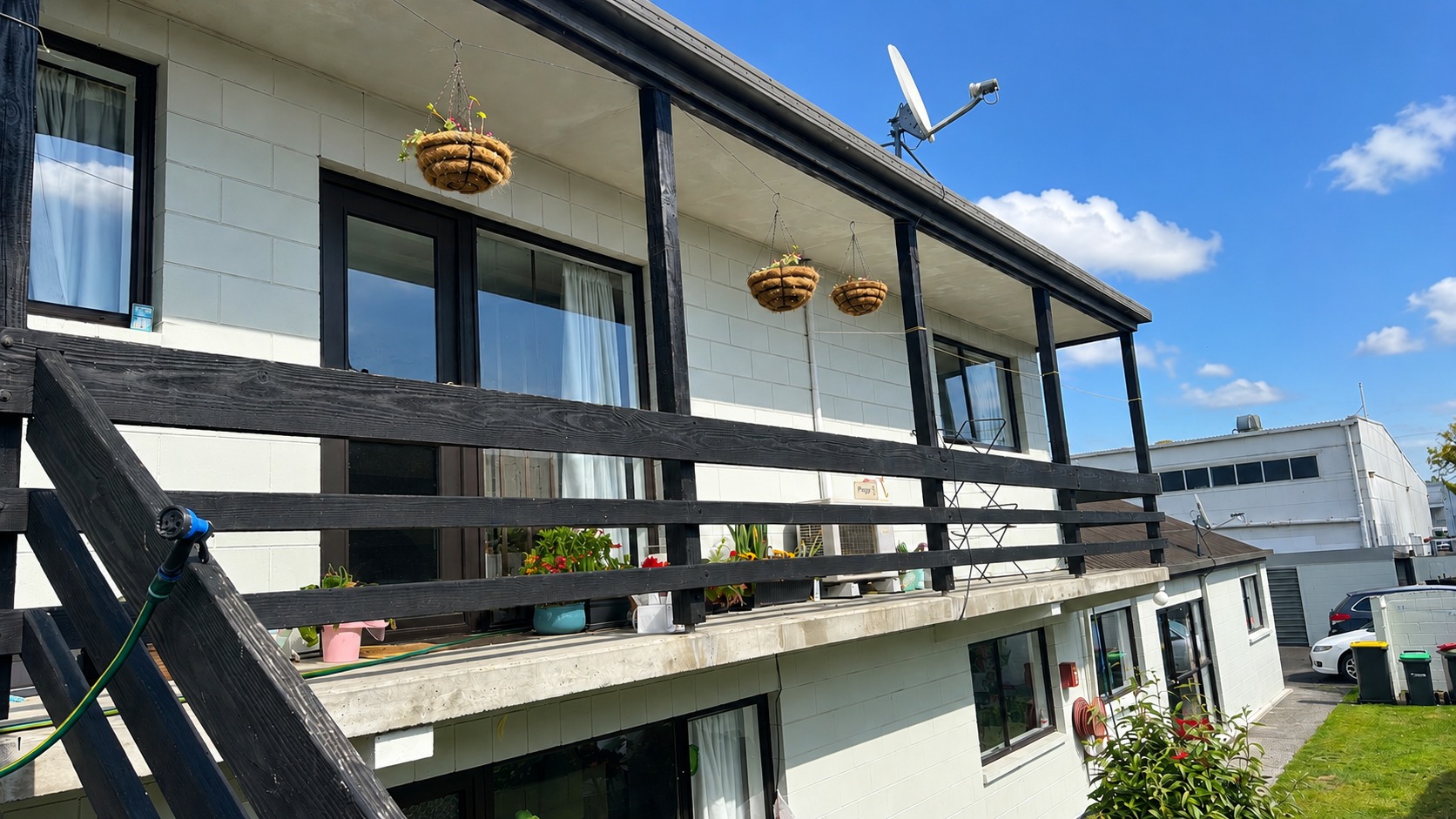 4/23 Newnham Terrace