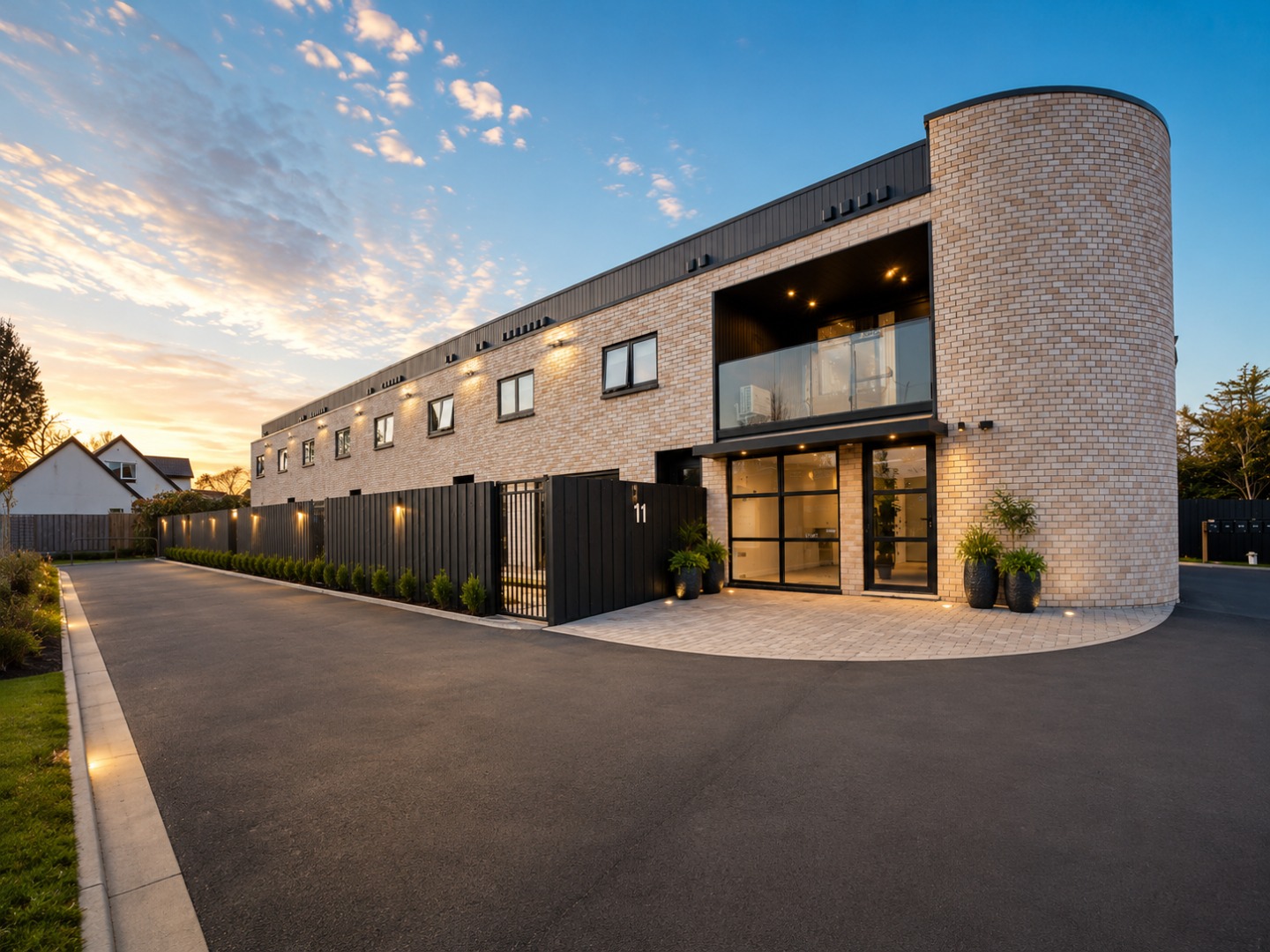 3/100 Staveley Street