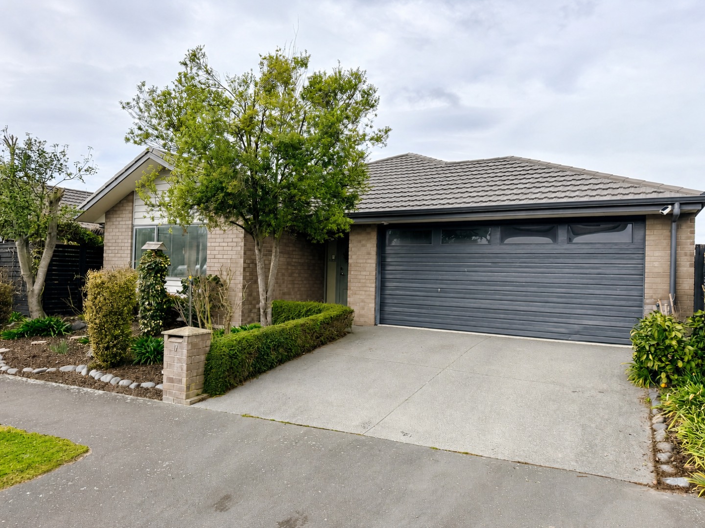 17 Gallaghan Close