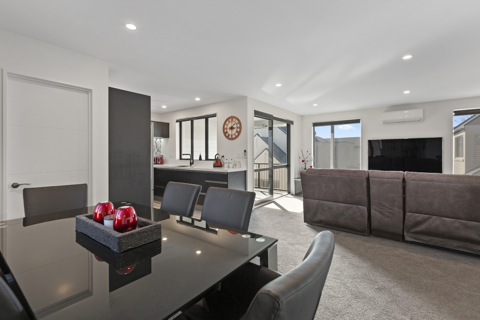 2-486 Manchester Street-18
