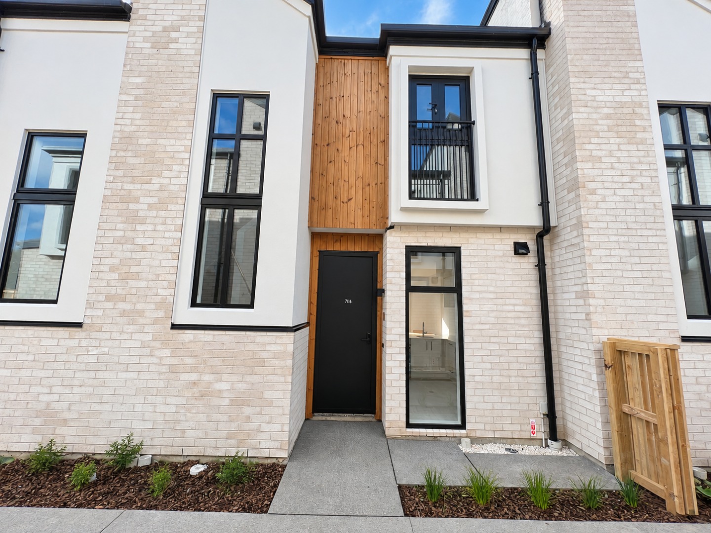7/16 Rutherford Street