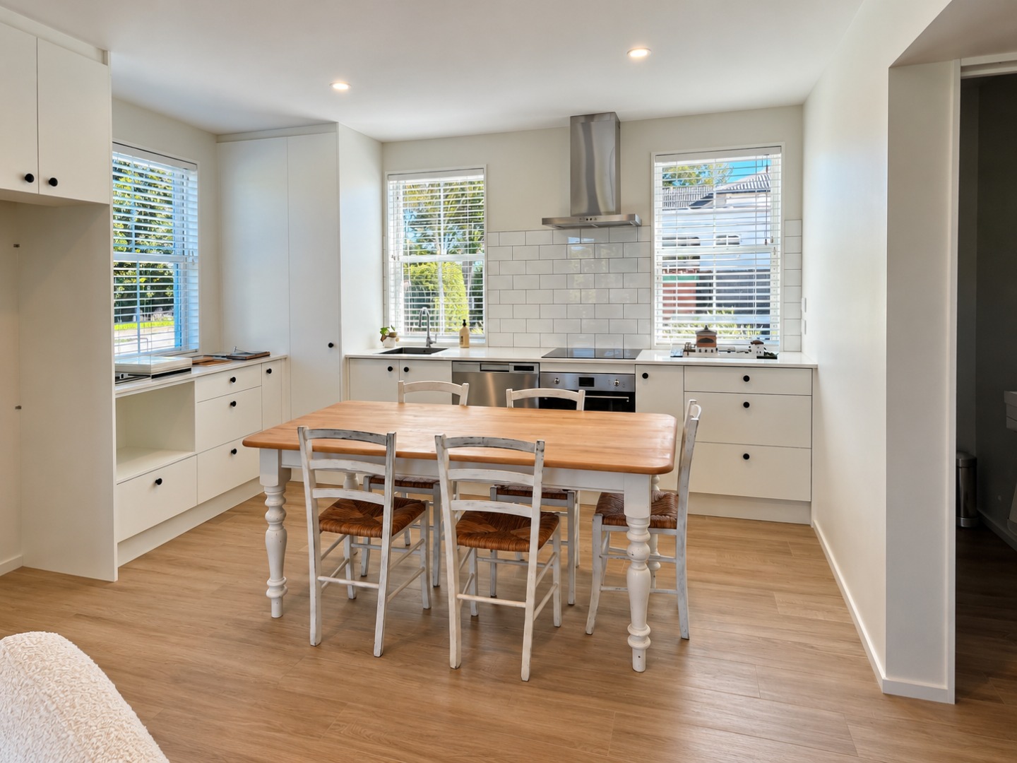 Bright Modern Farmhouse Kitchen Dining