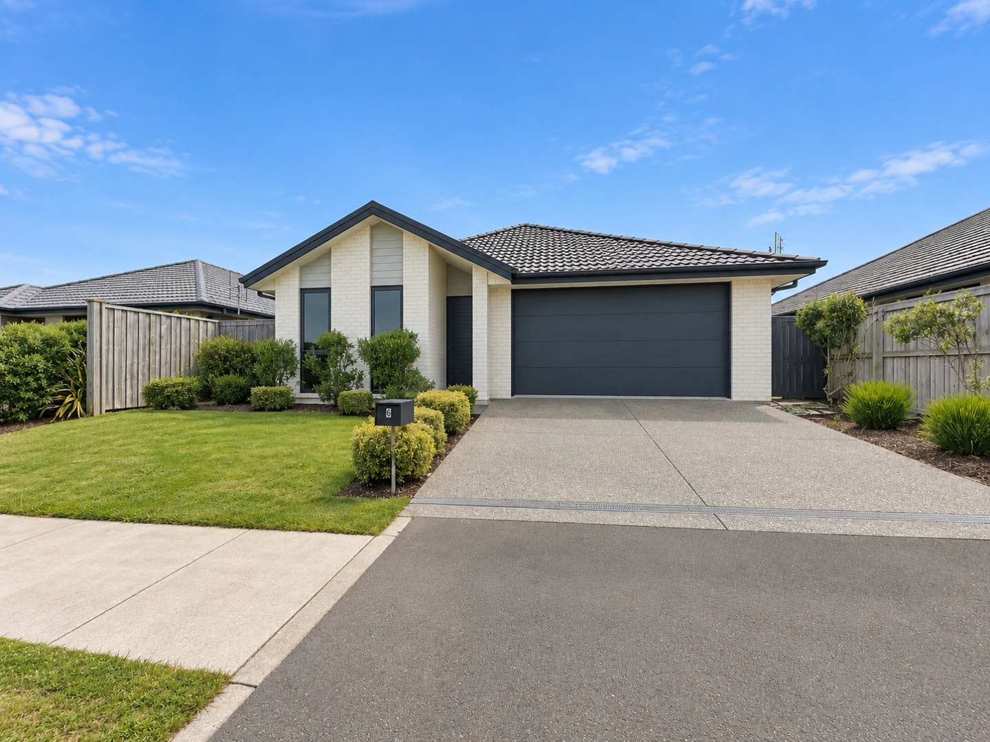 6  Chesney Drive