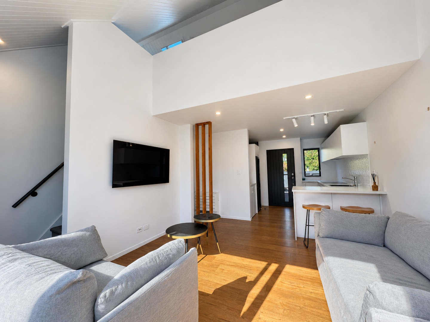 Sunlit Modern Open-Plan Living Space