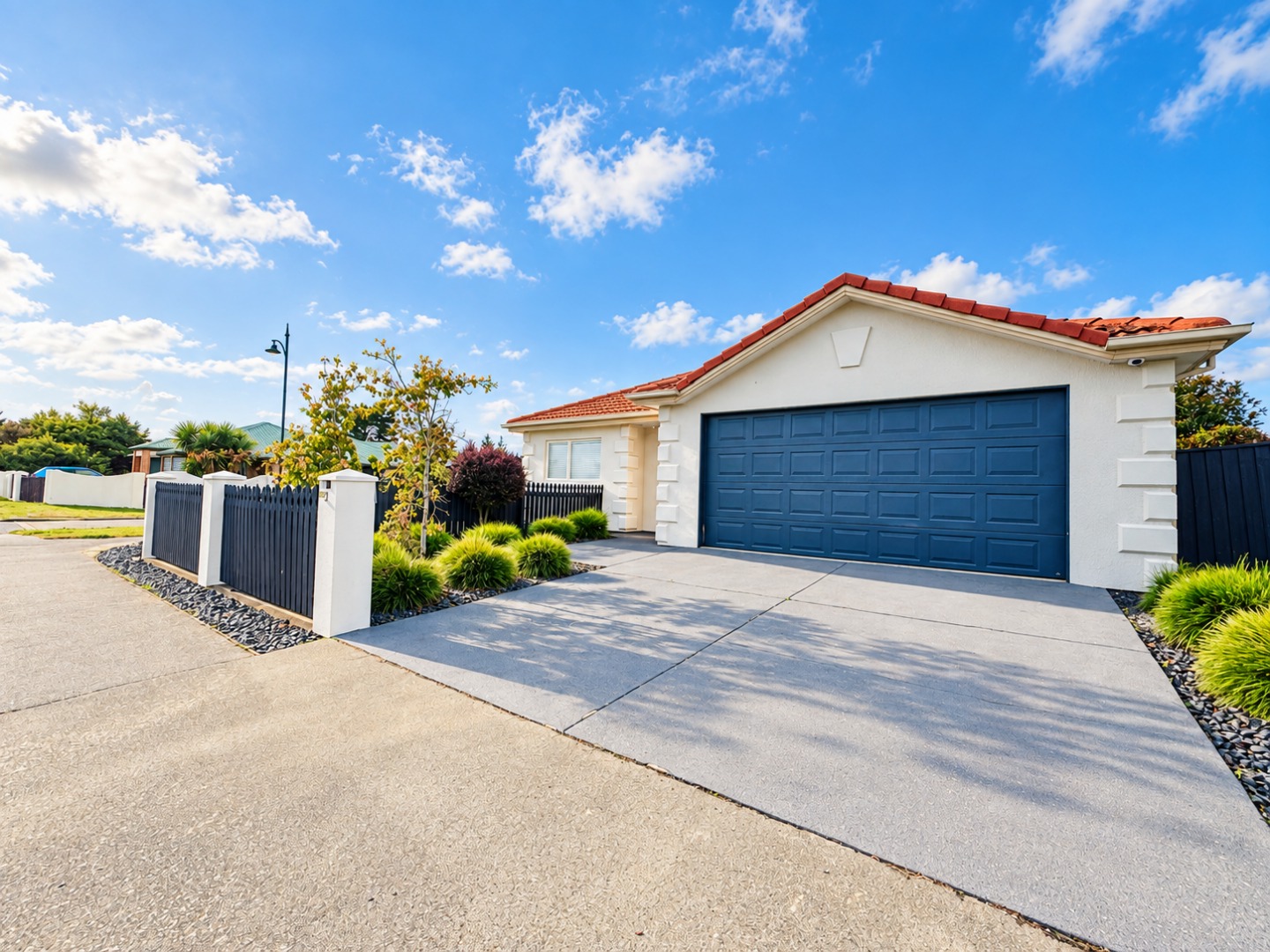 2 Sandholm Close