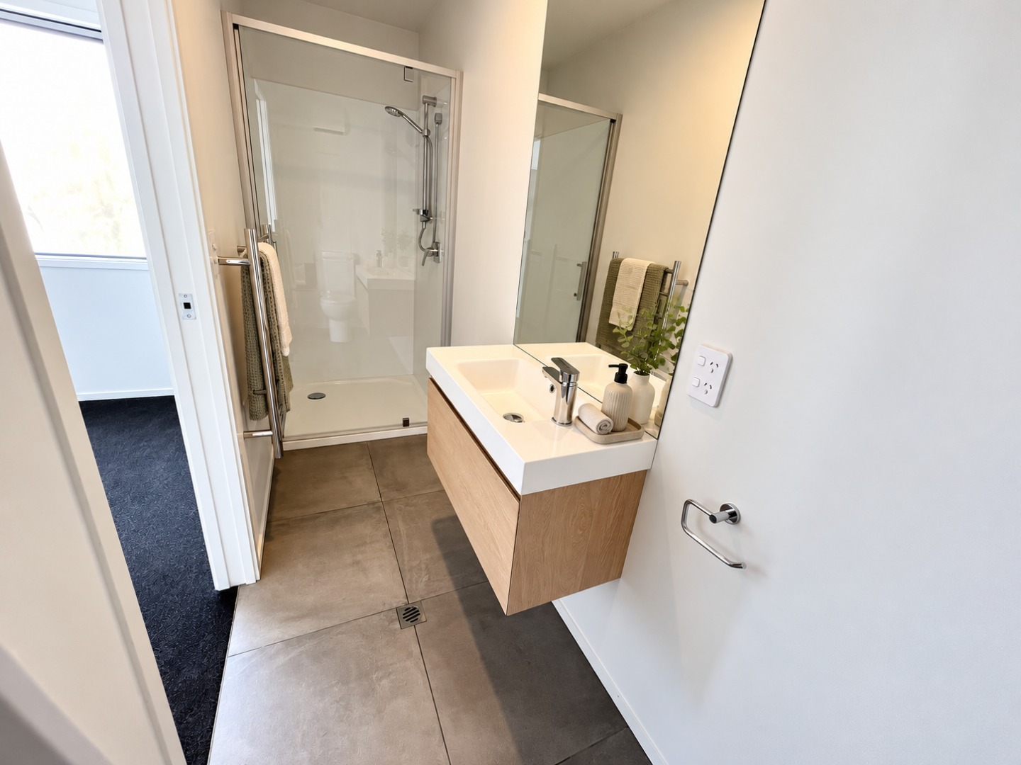 Modern Minimalist Spa Bathroom