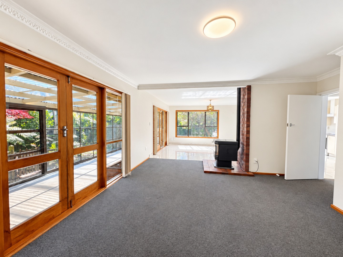 Bright Living Room with Garden Views