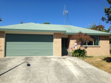 19 Pointon Glde
